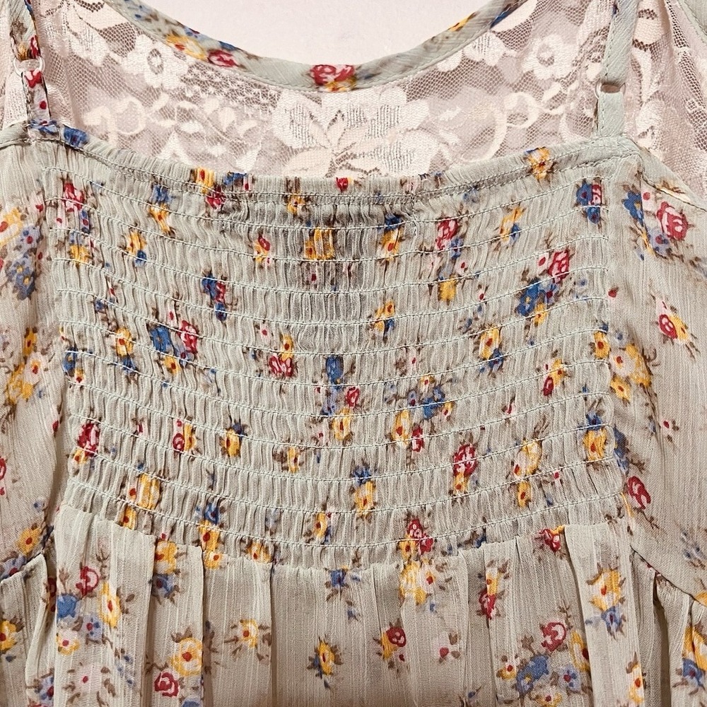 Living Doll Los Angeles Floral Lace Trim Camisole Top Sage Green Smocked Small - Picture 10 of 16